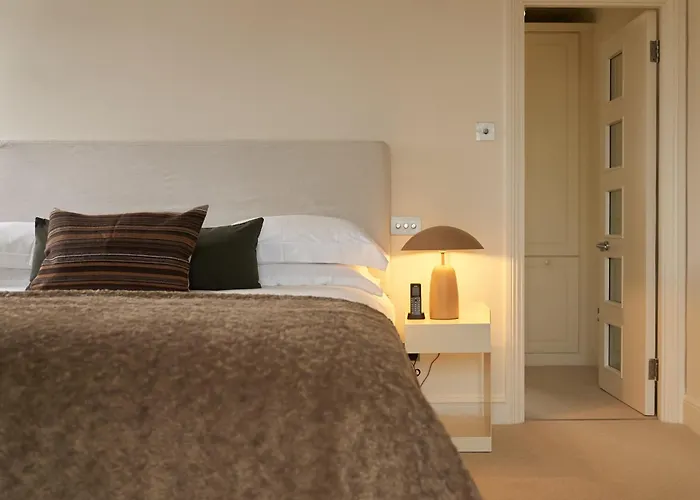 Europa House Apartments